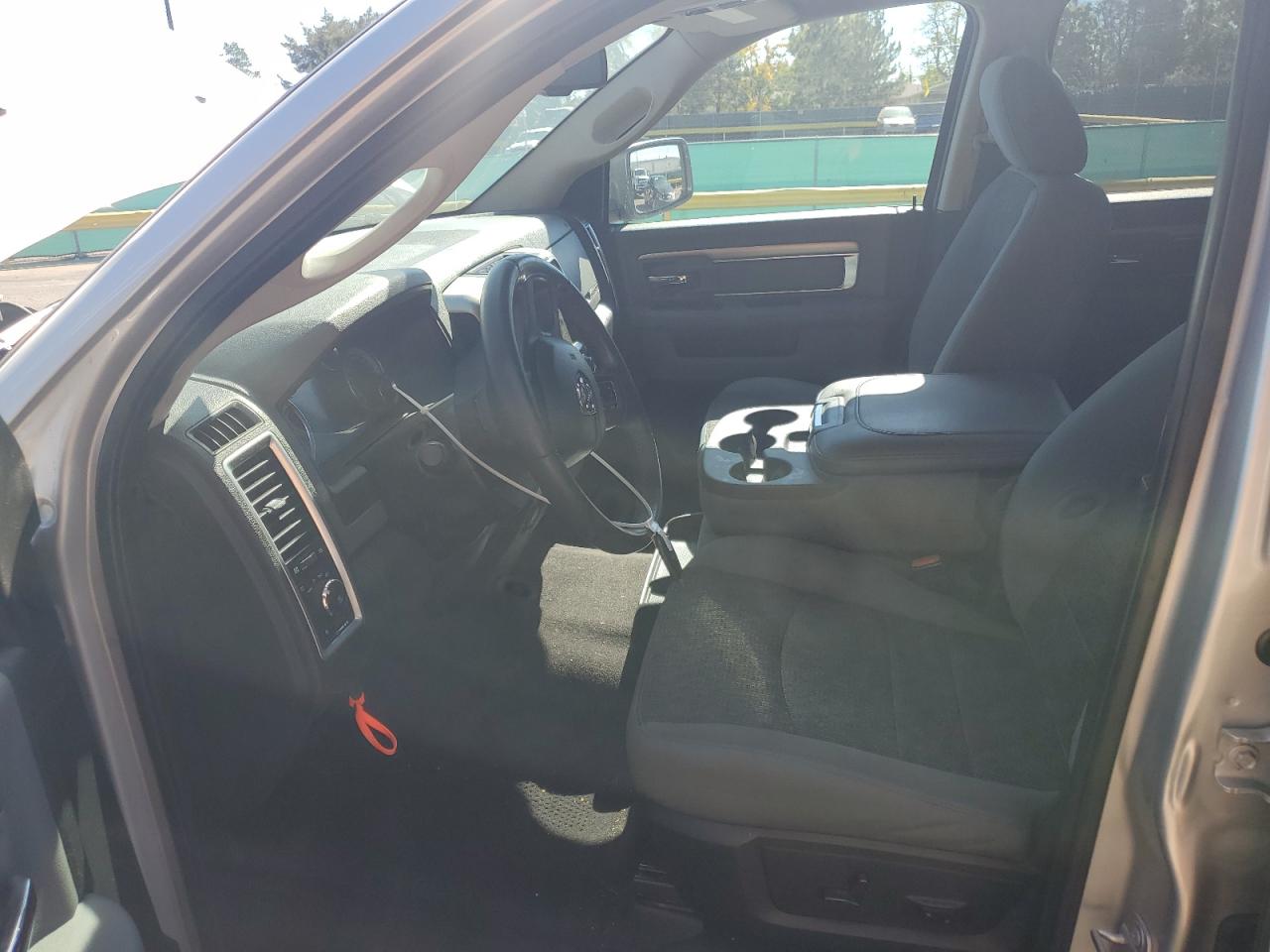 2017 Ram 1500 Slt VIN: 1C6RR7TT4HS776649 Lot: 82254005