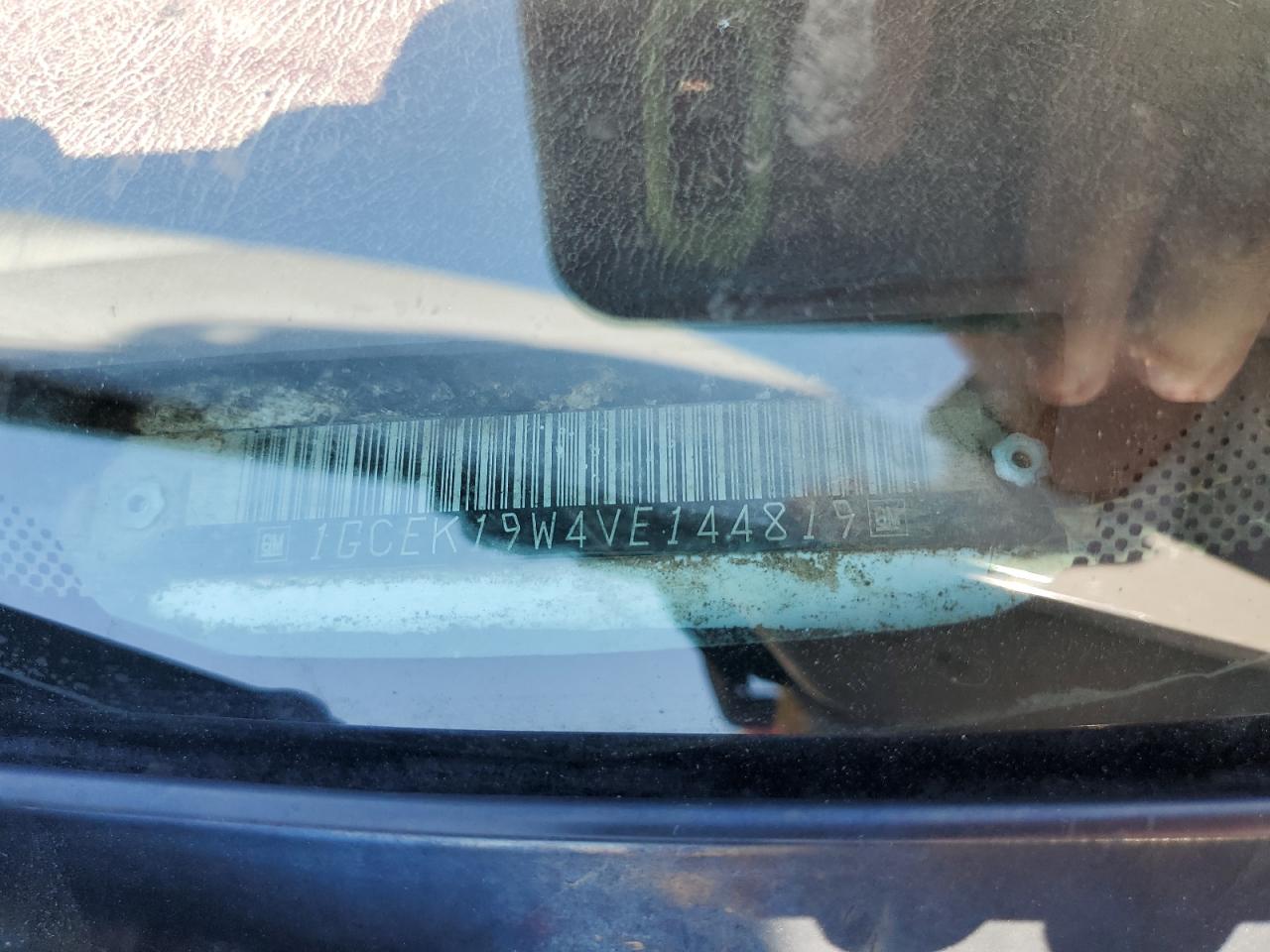 1997 Chevrolet Gmt-400 K1500 VIN: 1GCEK19W4VE144819 Lot: 85940385