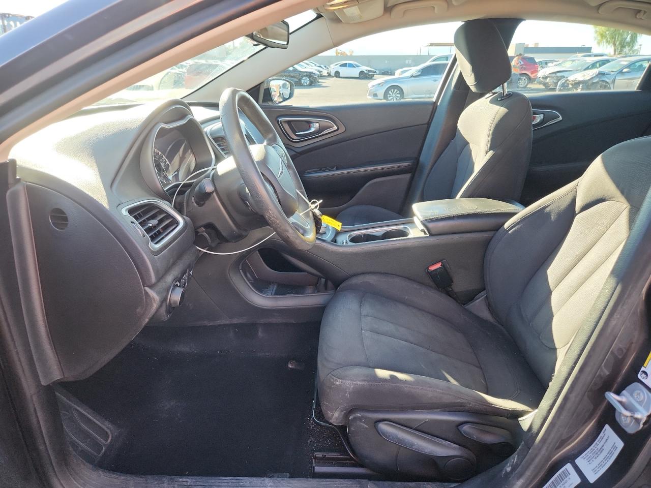 2015 Chrysler 200 Limited VIN: 1C3CCCAB4FN677249 Lot: 85836005