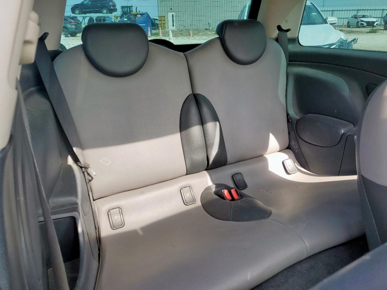 2005 Mini Cooper S VIN: WMWRE33495TD93804 Lot: 87394975