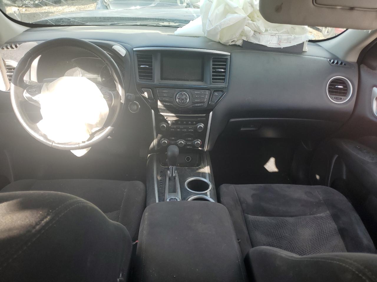 2014 Nissan Pathfinder S VIN: 5N1AR2MM9EC610192 Lot: 82350595