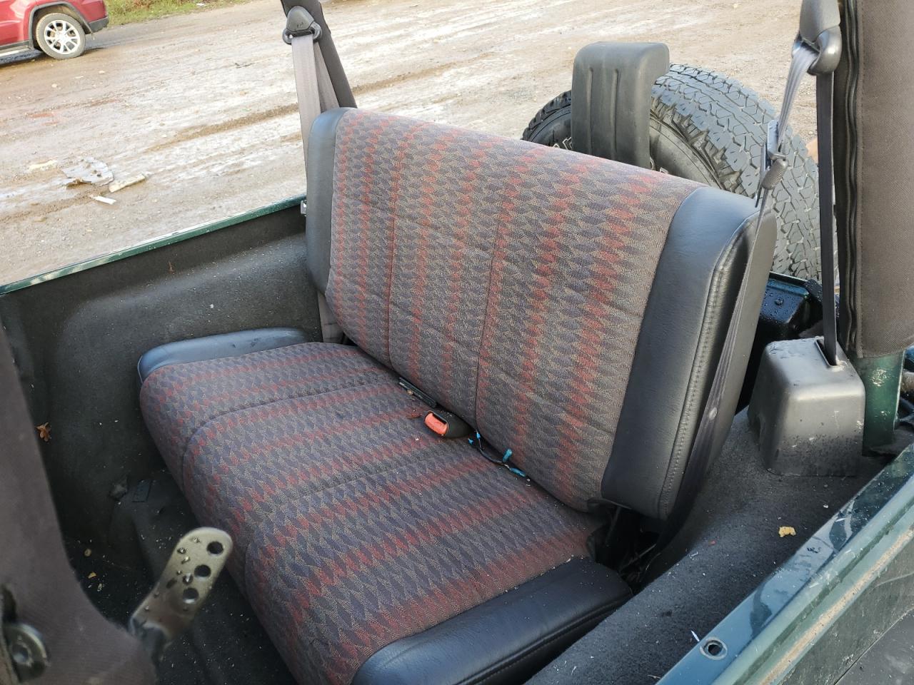 2000 Jeep Wrangler / Tj Sport VIN: 1J4FA49S4YP787048 Lot: 89512355