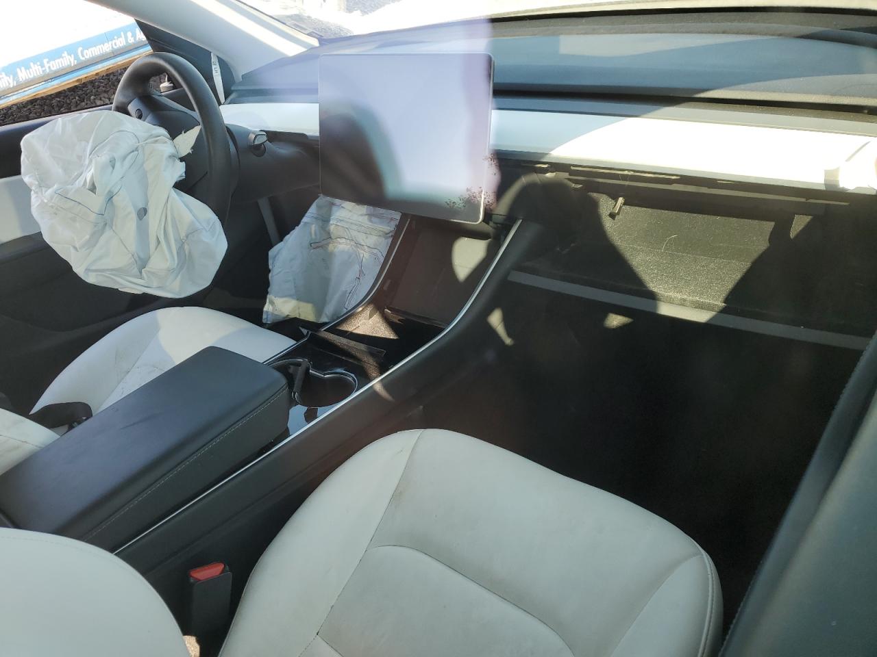 2021 Tesla Model Y VIN: 5YJYGDEE0MF119622 Lot: 82309095