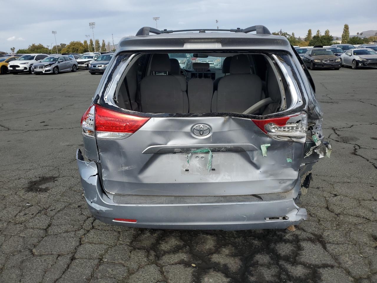 2012 Toyota Sienna Le VIN: 5TDKK3DC7CS208225 Lot: 81662785