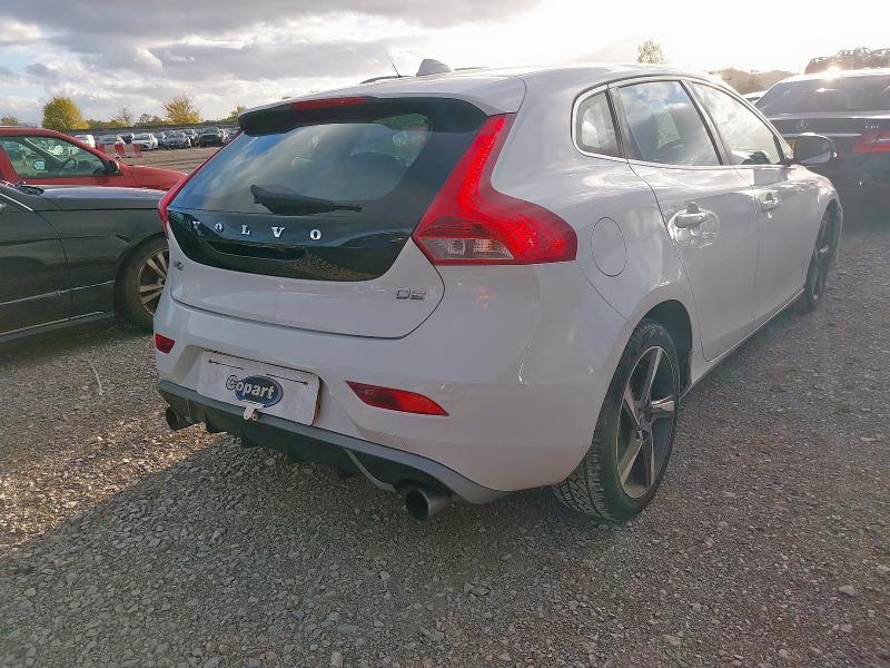 2014 VOLVO V40 D2 R DESIGN 5DR