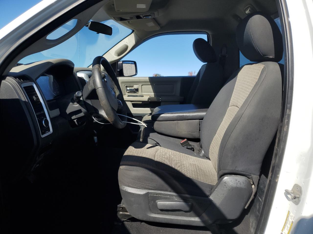 2010 Dodge Ram 1500 VIN: 3D7JB1EPXAG103049 Lot: 93315315