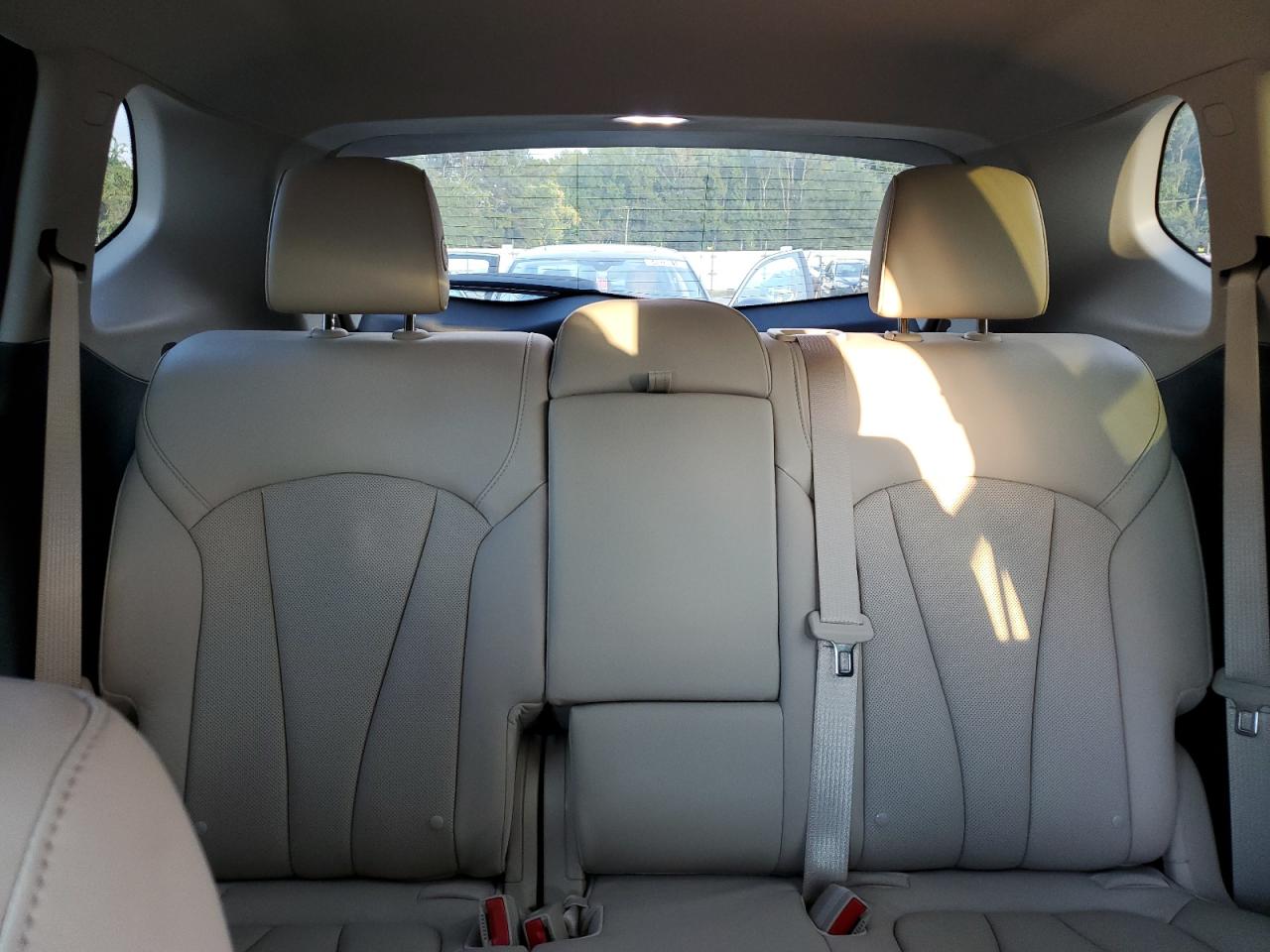 2019 Buick Envision Essence VIN: LRBFX2SAXKD063060 Lot: 85818075