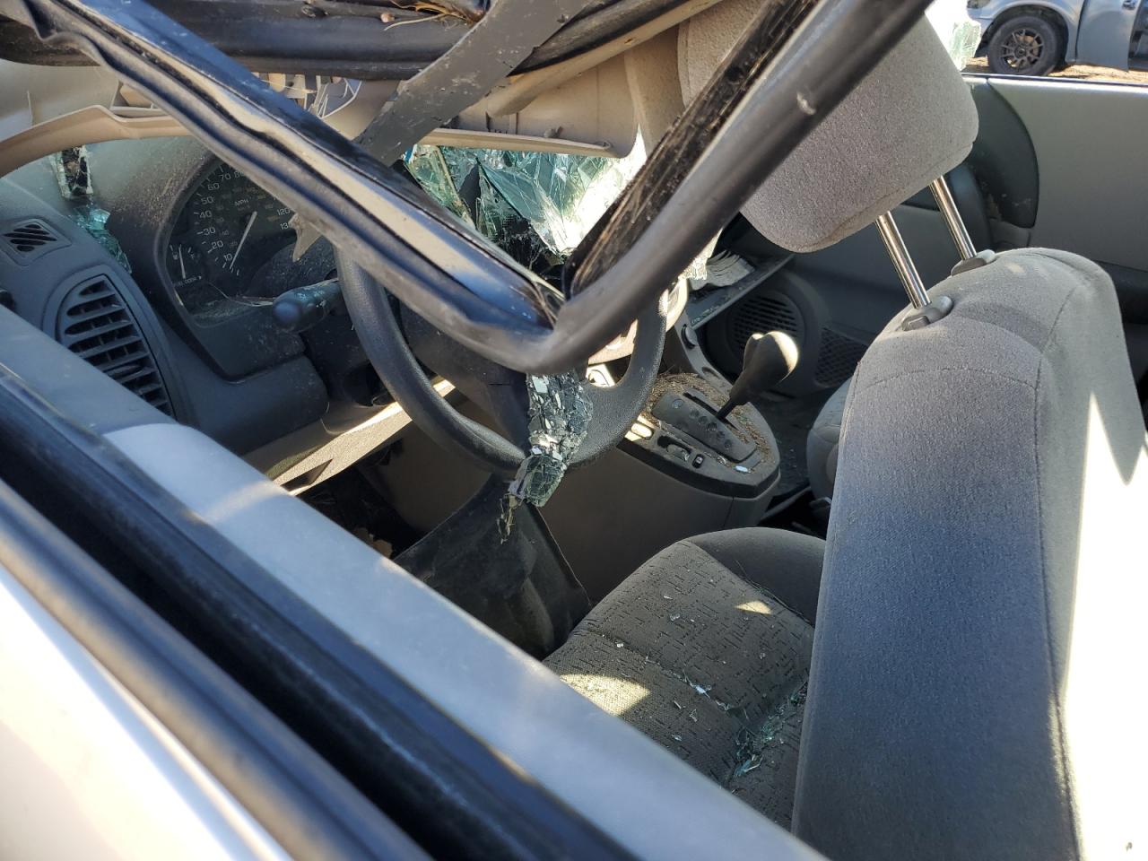 2003 Saturn Vue VIN: 5GZCZ53B23S823145 Lot: 85925205