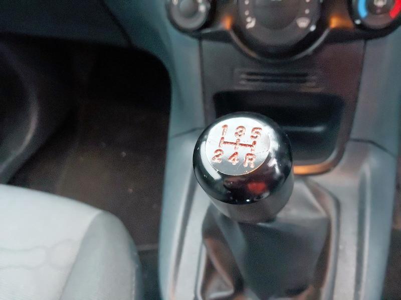 2009 FORD FIESTA STYLE  82 