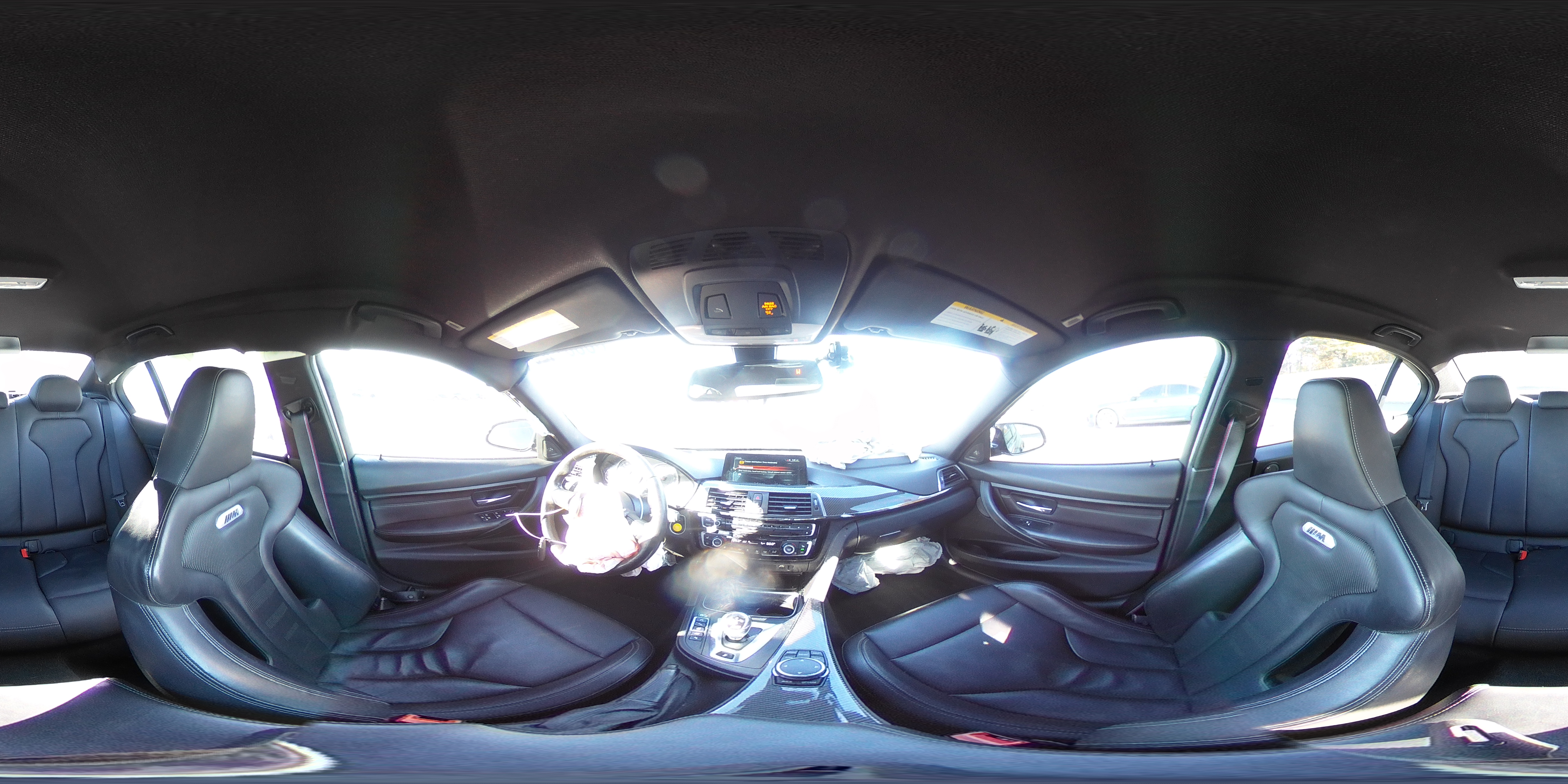 Фото: WBS8M9C53H5G84684