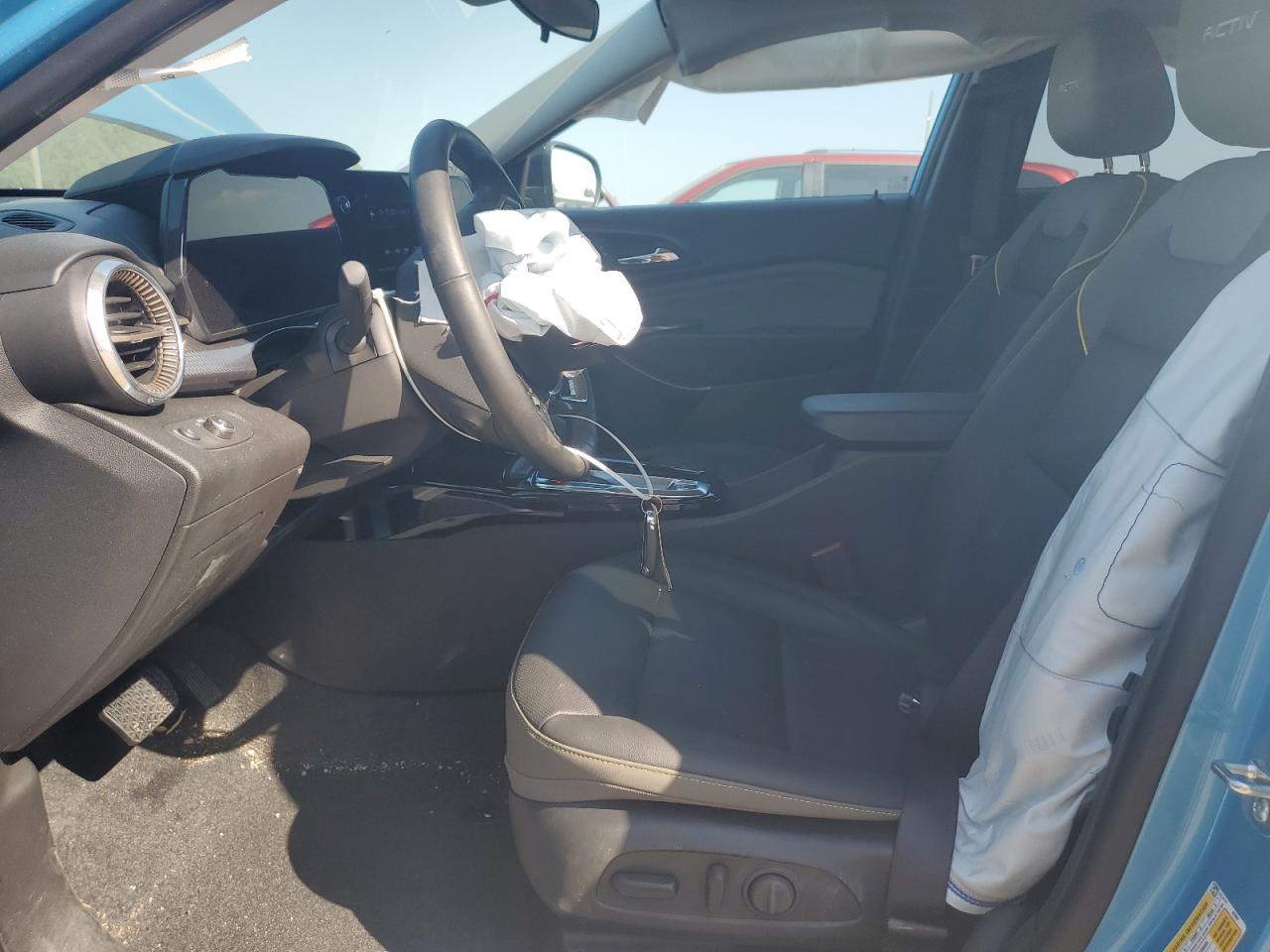 2025 Chevrolet Trax Activ VIN: KL77LKEPXSC081062 Lot: 81997595