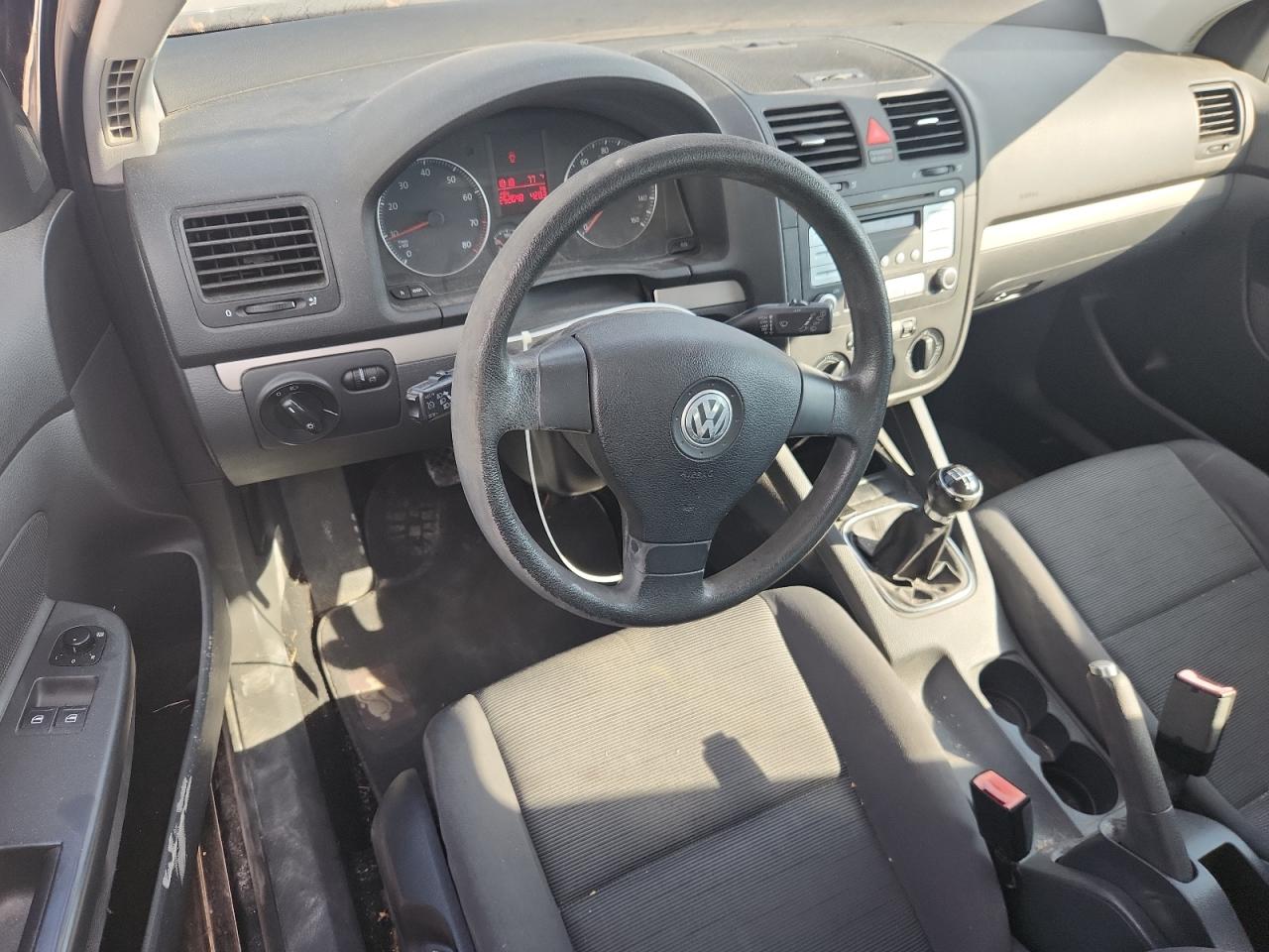 2009 Volkswagen Rabbit VIN: WVWAA71K69W047960 Lot: 84747105