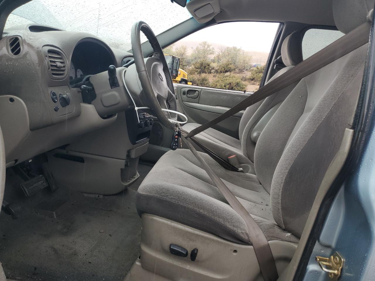 2003 Dodge Grand Caravan Sport VIN: 2D4GP44L03R235520 Lot: 81857745