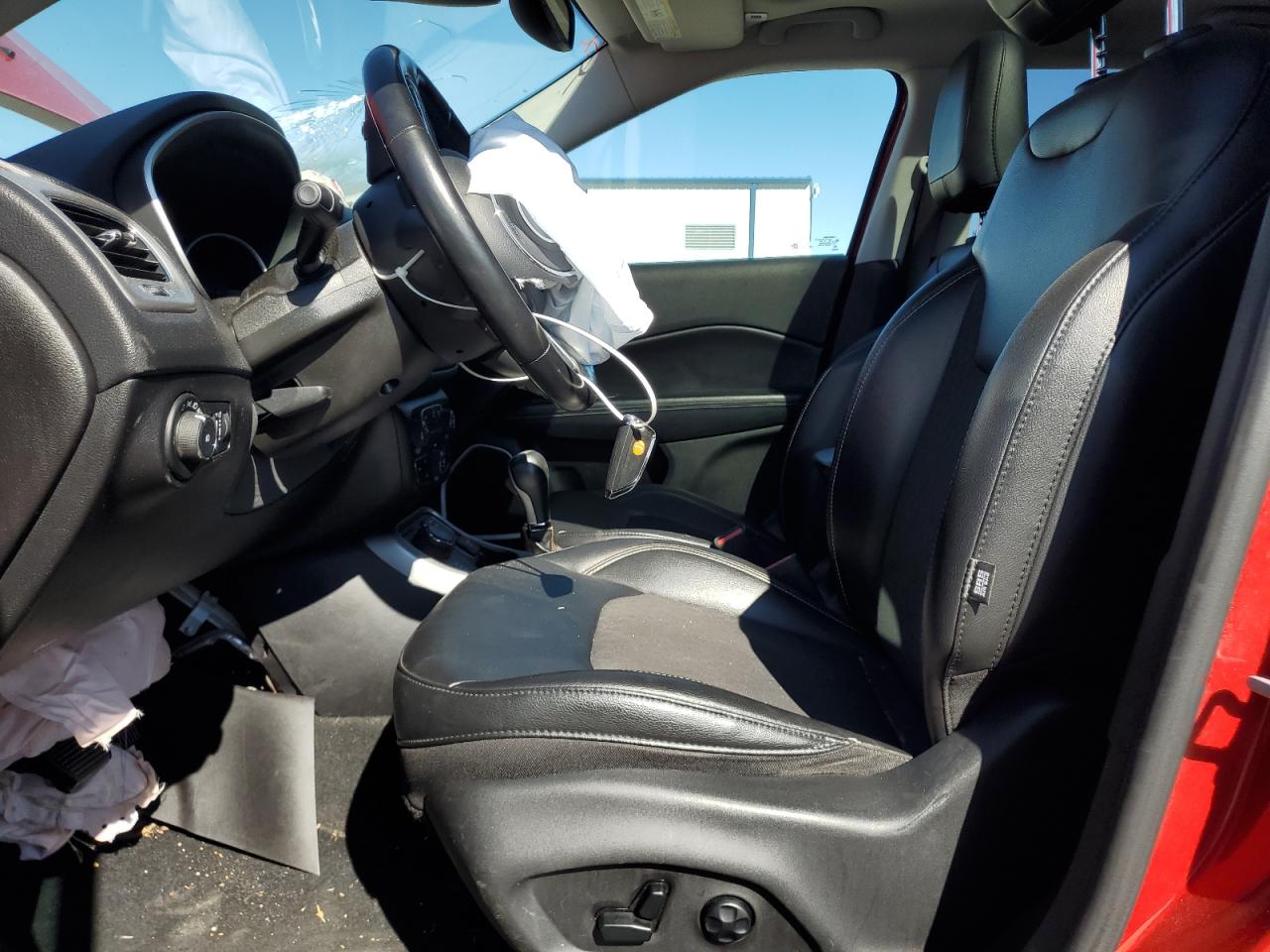 2019 Jeep Compass Latitude VIN: 3C4NJDBB9KT792325 Lot: 90501345