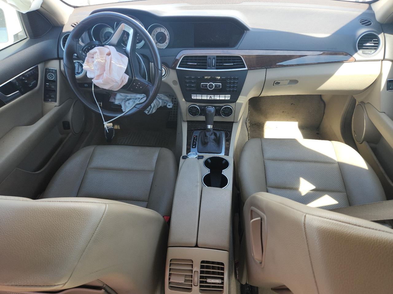 2014 Mercedes-Benz C 250 VIN: WDDGF4HBXEA930179 Lot: 81979485