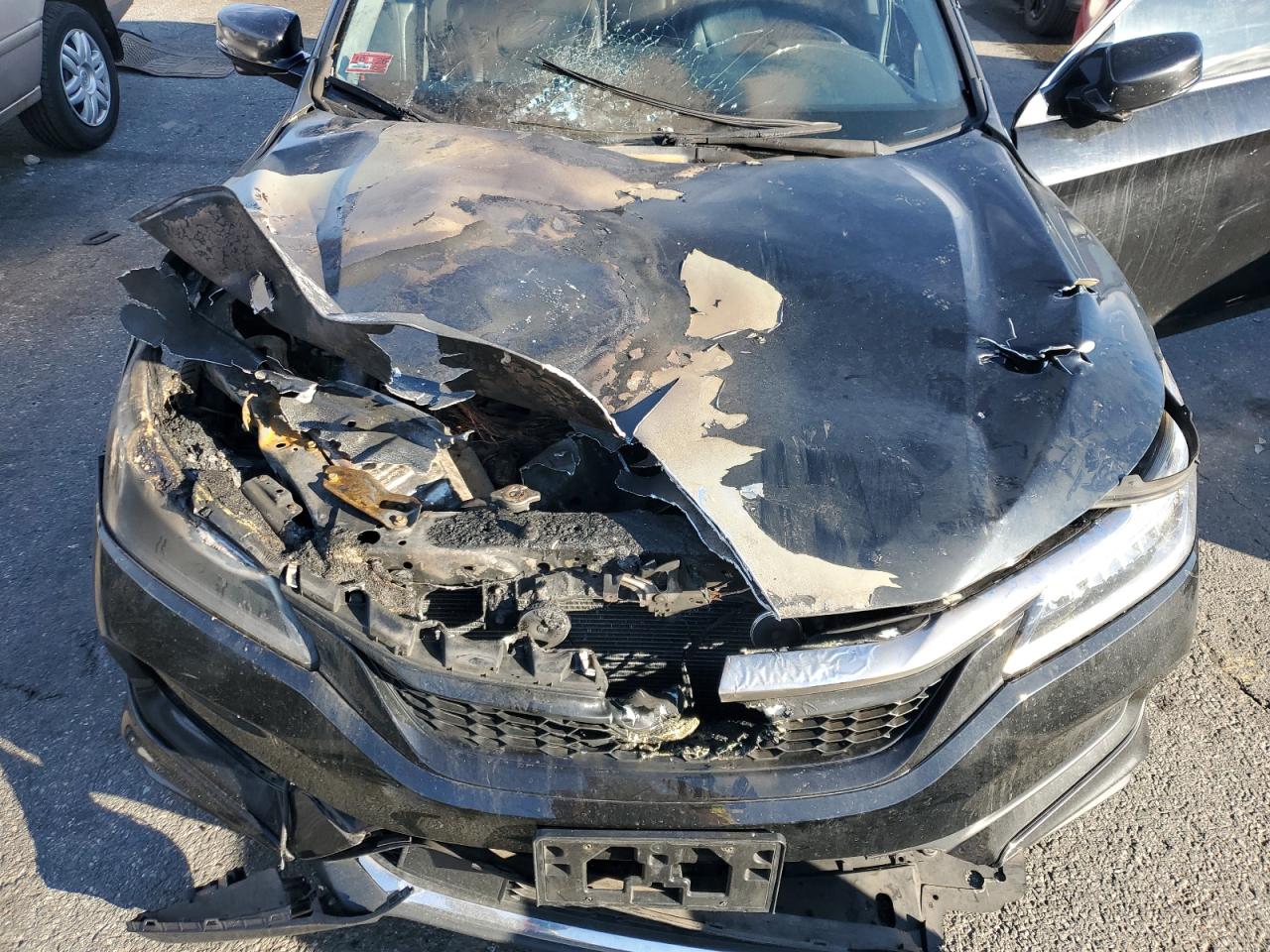 2016 Honda Accord Touring VIN: 1HGCR3F95GA005520 Lot: 87267365