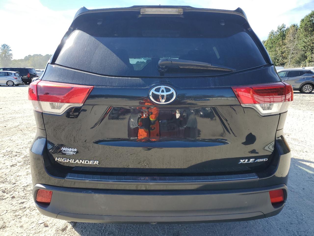 2018 Toyota Highlander Se VIN: 5TDJZRFH7JS538124 Lot: 82289125