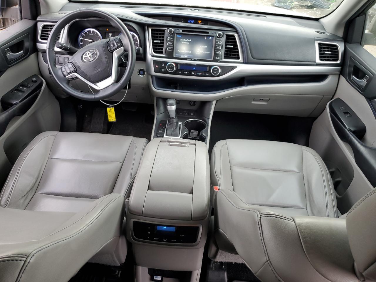 2016 Toyota Highlander Xle VIN: 5TDJKRFH4GS325600 Lot: 85768345