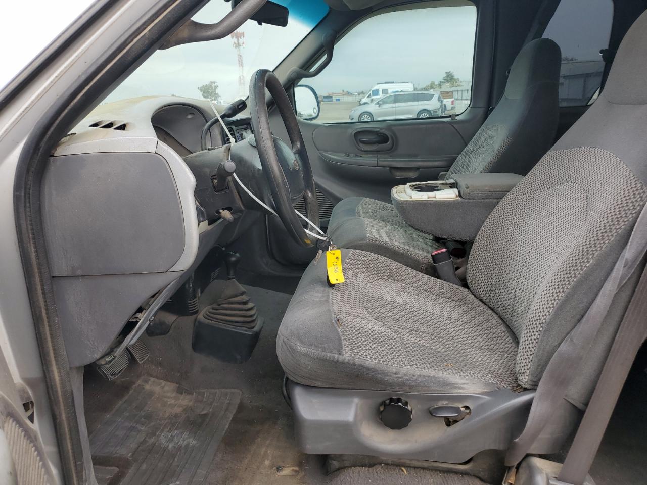 2000 Ford F150 VIN: 1FTRX18W3YNB81000 Lot: 86476645