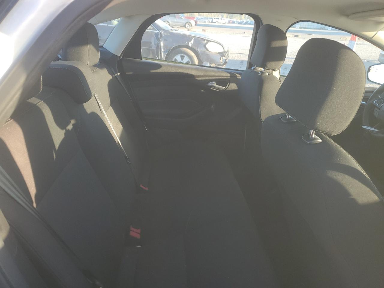 2017 Ford Focus Se VIN: 1FADP3F26HL252682 Lot: 89576395