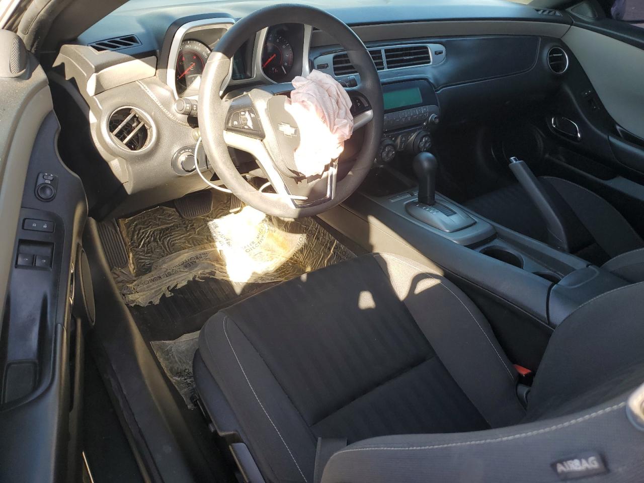 2014 Chevrolet Camaro Ls VIN: 2G1FA1E36E9301121 Lot: 82420755