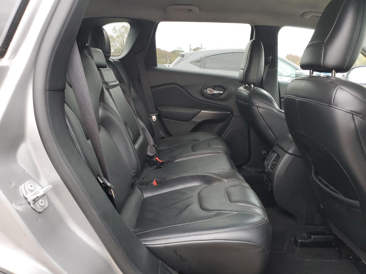 2019 Jeep Cherokee Limited VIN: 1C4PJLDB4KD266349 Lot: 90473595