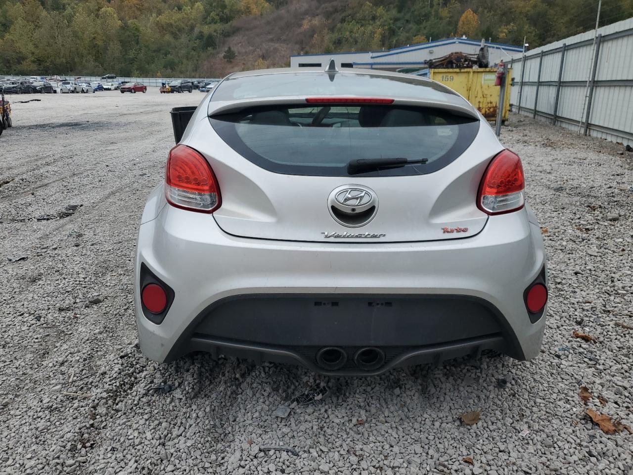 2015 Hyundai Veloster Turbo VIN: KMHTC6AE5FU240675 Lot: 90251105