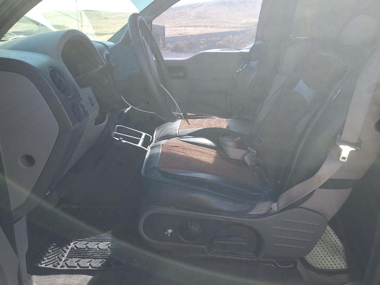 2006 Ford F150 VIN: 1FTRX12WX6NA02795 Lot: 85947445