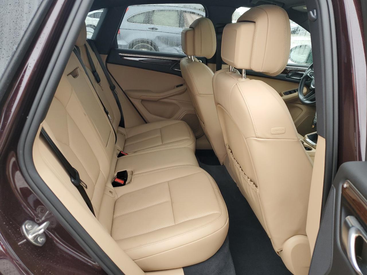 2024 Porsche Macan Base VIN: WP1AA2A56RLB01643 Lot: 85394875