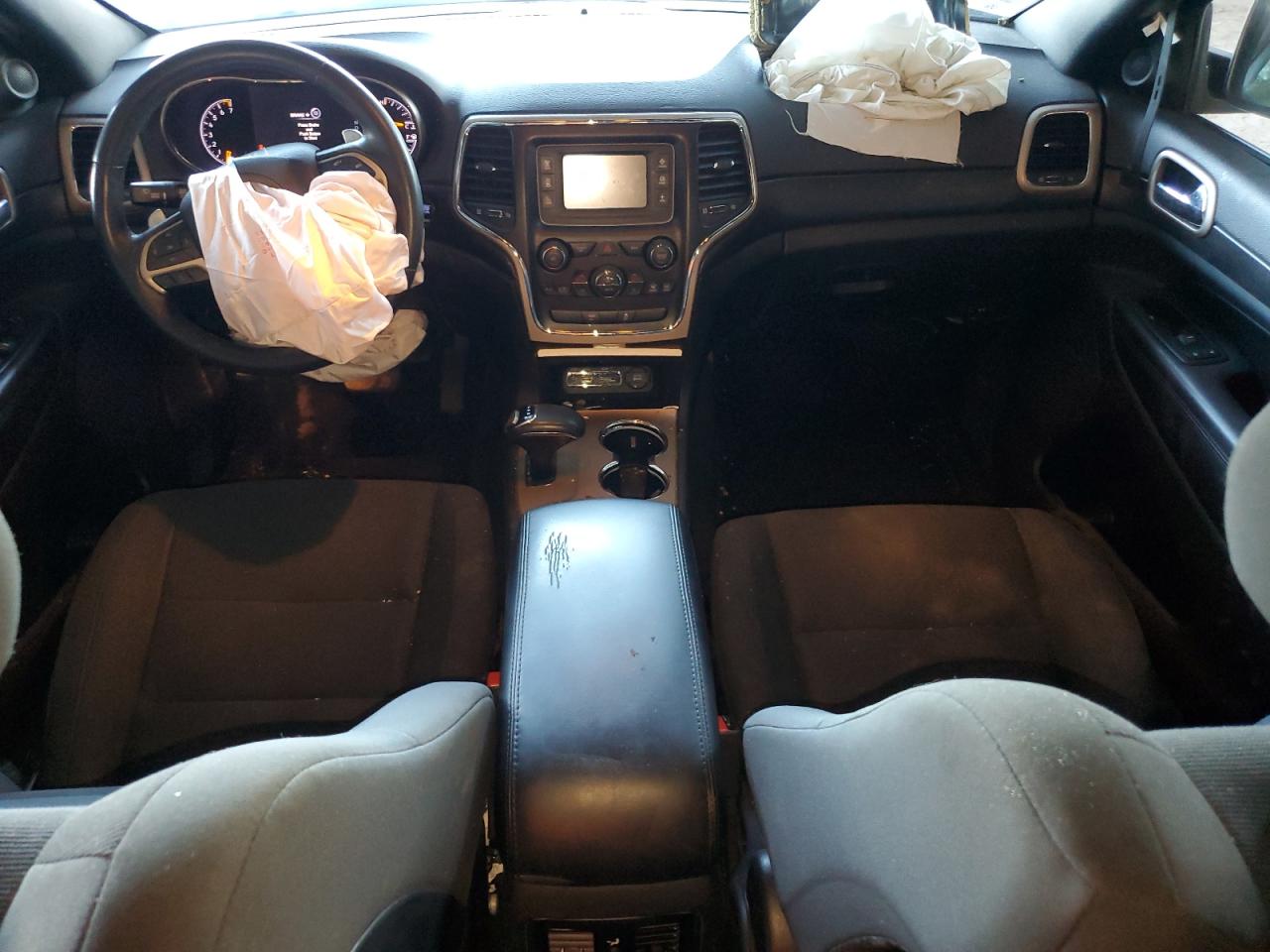 2015 Jeep Grand Cherokee Laredo VIN: 1C4RJEAG1FC808331 Lot: 84537915