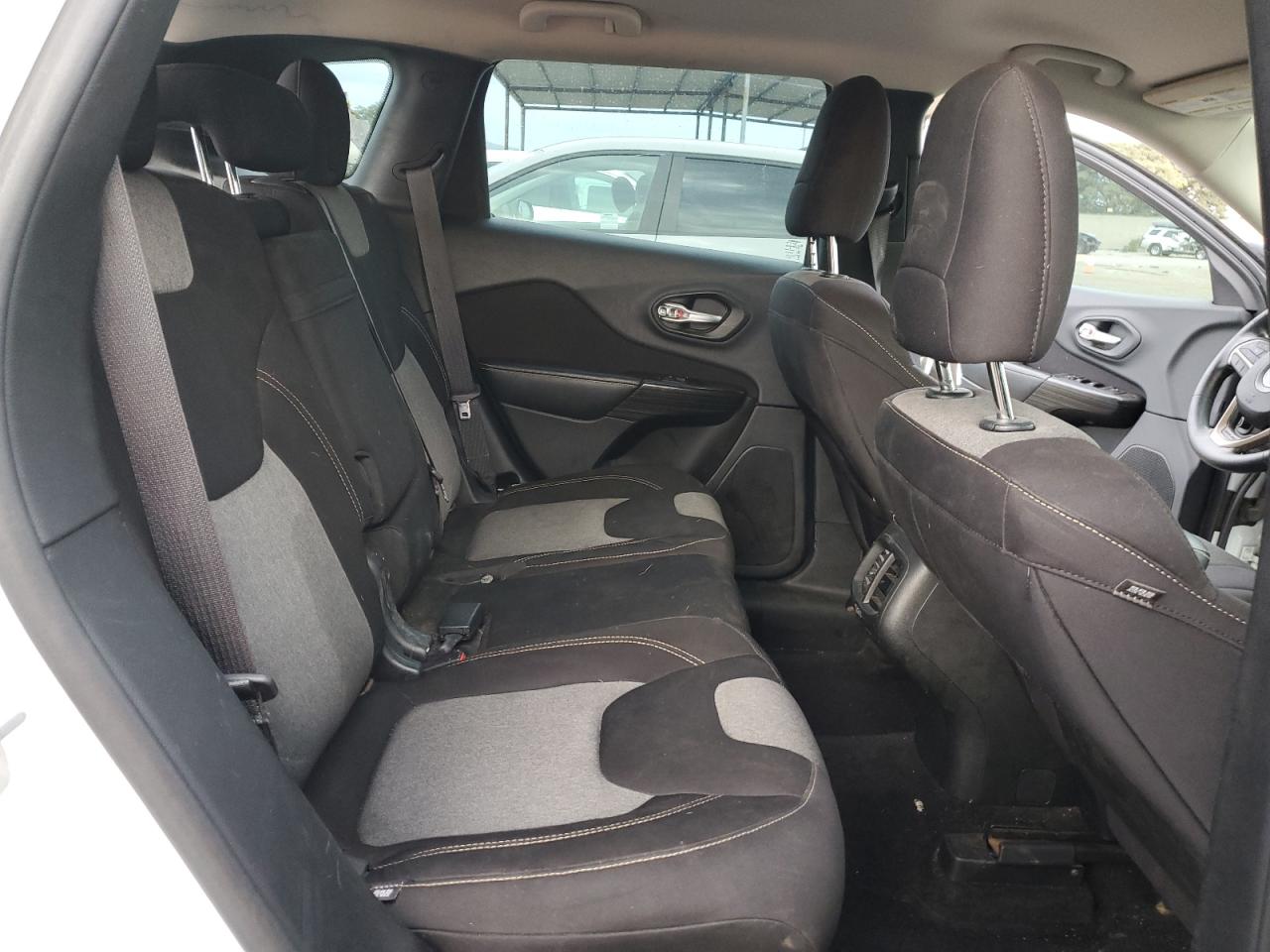 2015 Jeep Cherokee Sport VIN: 1C4PJLAB6FW547941 Lot: 84298195