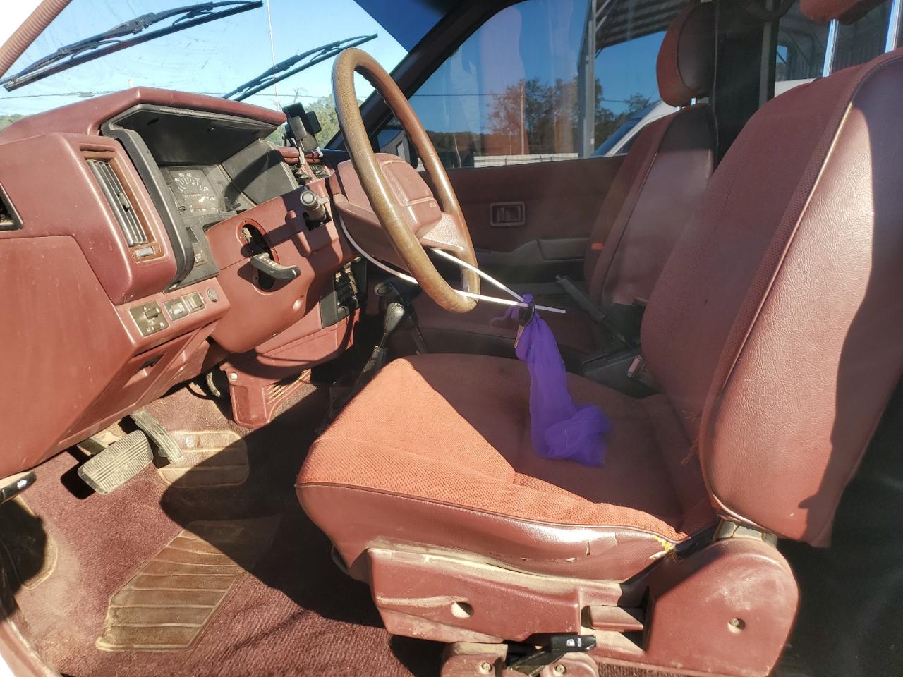 1992 Nissan Pathfinder Xe VIN: JN8HD17Y9NW036349 Lot: 86654125