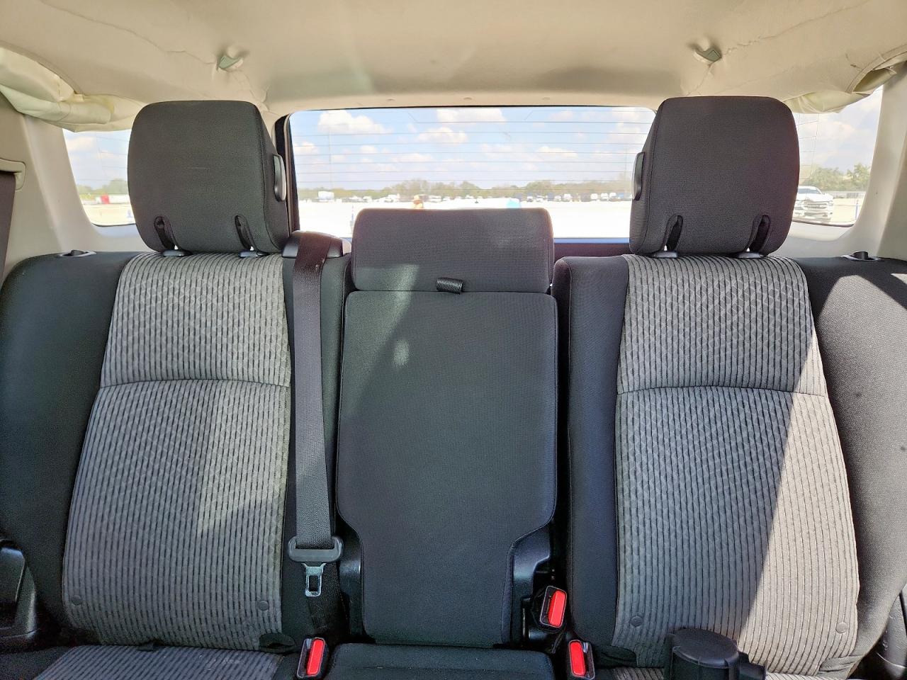 2018 Toyota 4Runner Sr5/Sr5 Premium VIN: JTEBU5JRXJ5571647 Lot: 85009295