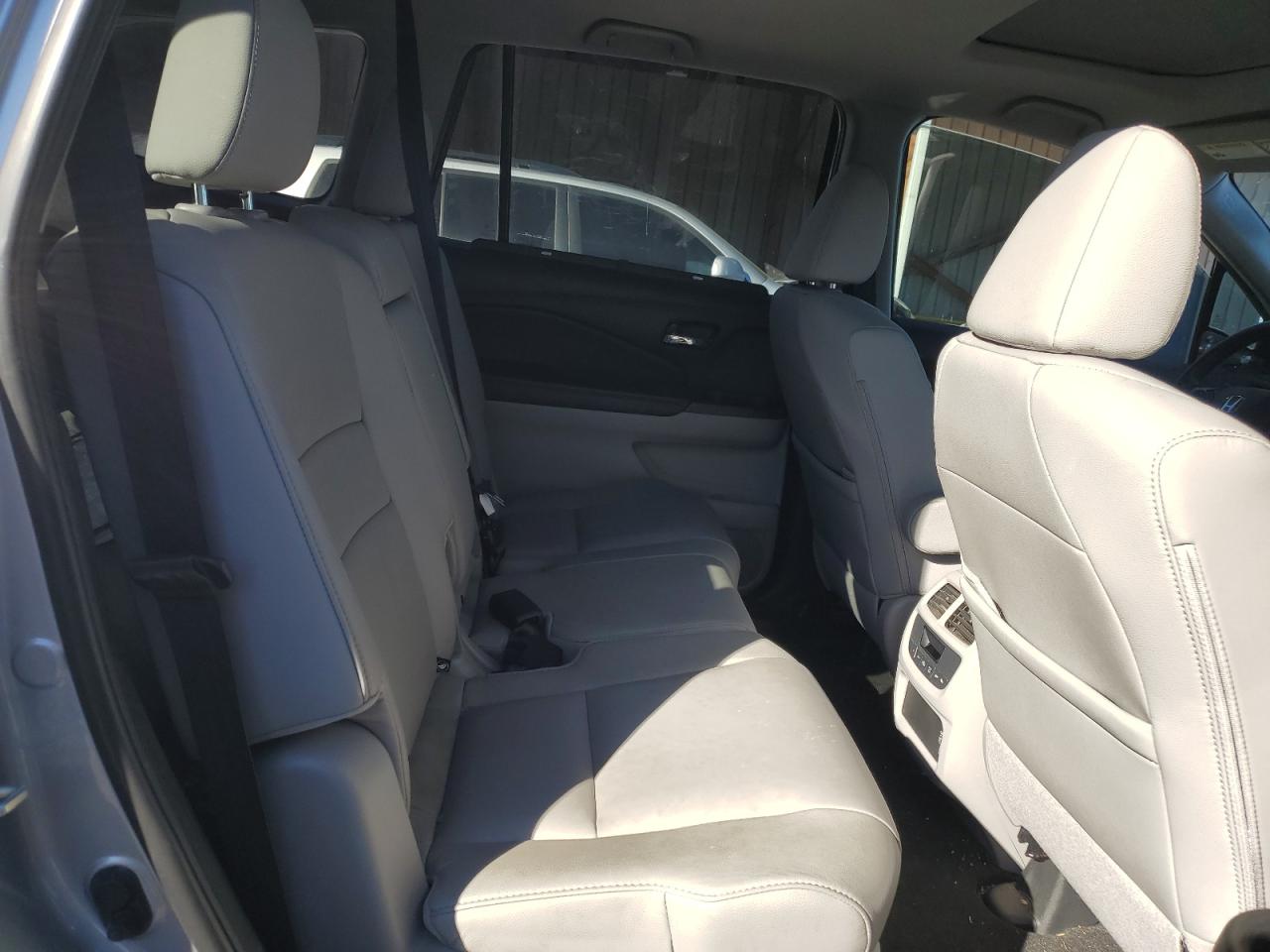 2021 Honda Pilot Se VIN: 5FNYF6H25MB014414 Lot: 86533175