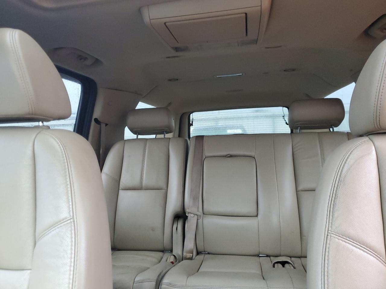 2007 Chevrolet Suburban K1500 VIN: 1GNFK163X7J175993 Lot: 82354525