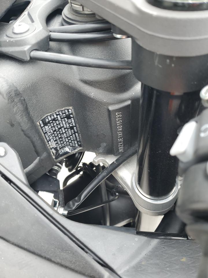 2015 Kawasaki Zx636 E VIN: JKBZXJE1XFA015737 Lot: 87296415