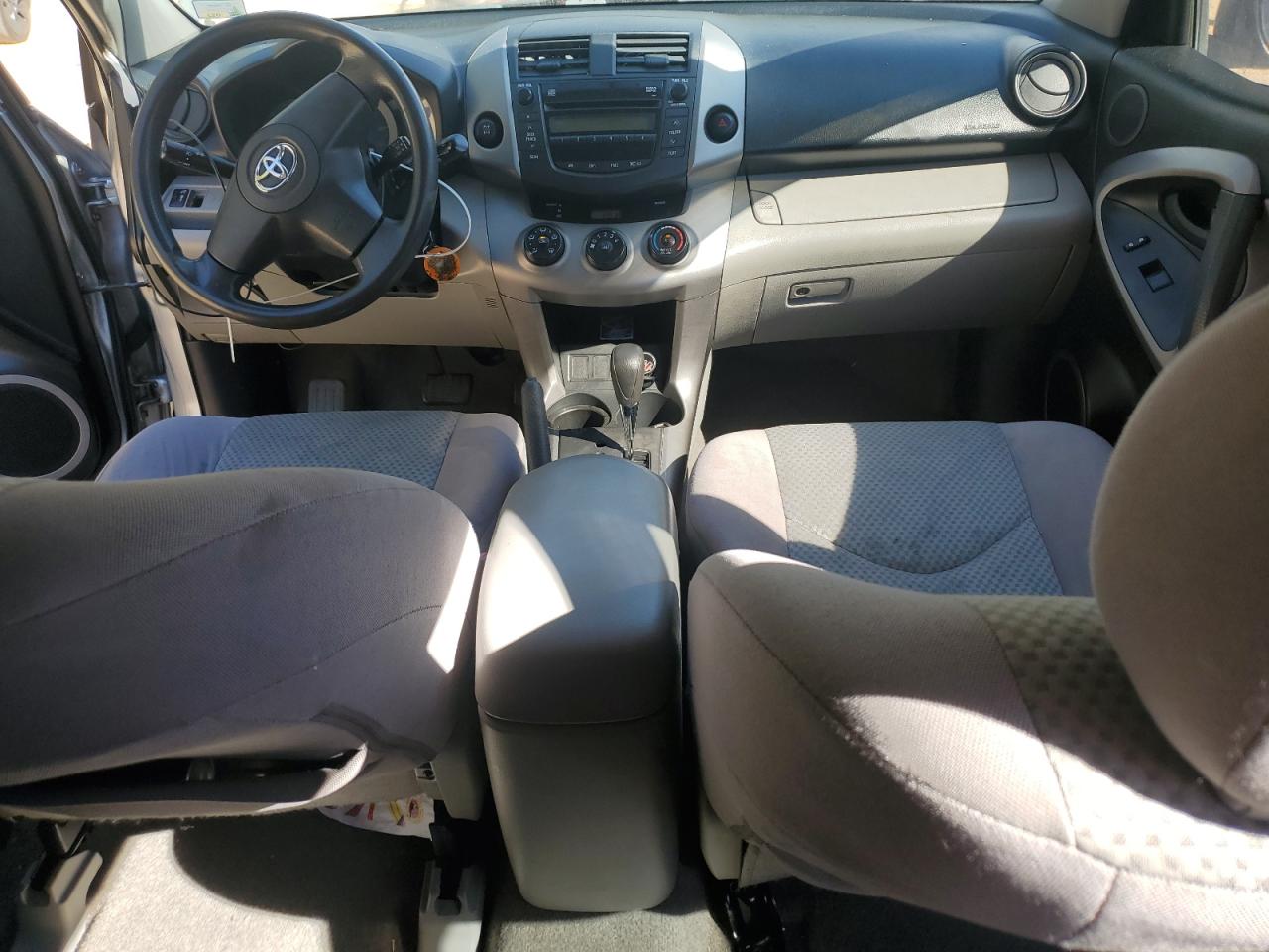 2008 Toyota Rav4 VIN: JTMBD33V385132528 Lot: 82399565