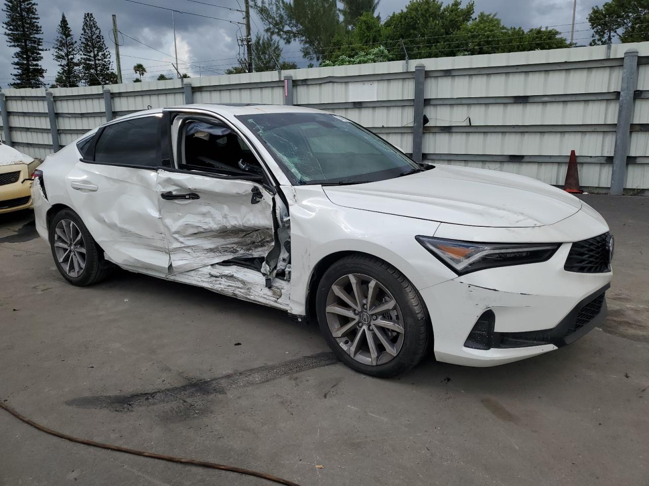 Фото: 19UDE4H2XRA019356