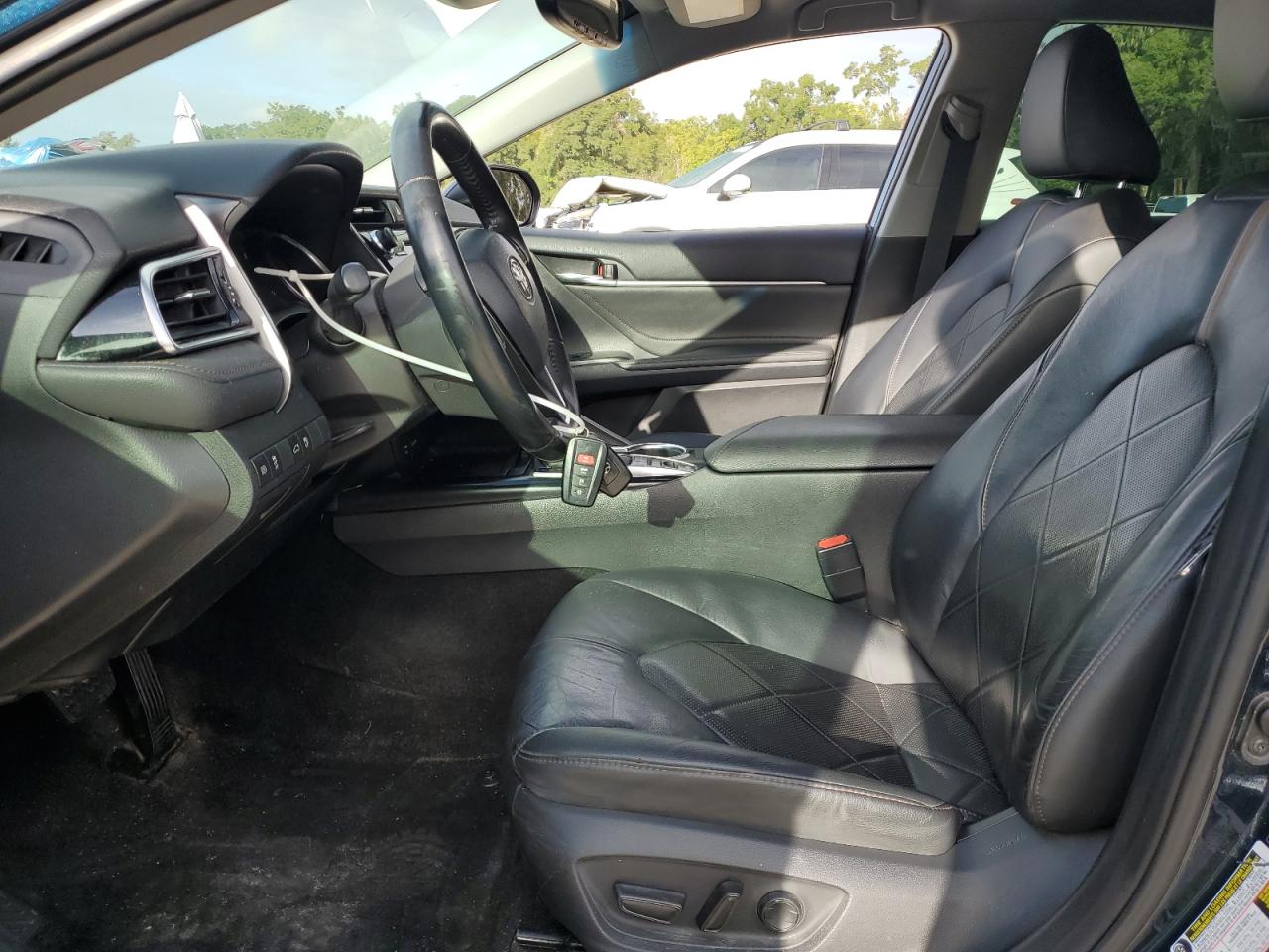 2018 Toyota Camry L VIN: 4T1B11HK8JU501810 Lot: 82289315