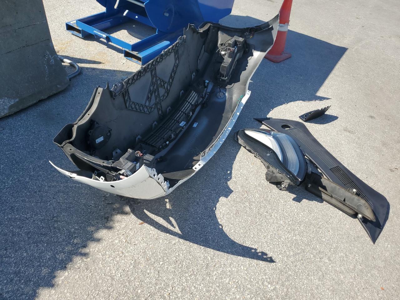 2020 Tesla Model 3 VIN: 5YJ3E1EAXLF804057 Lot: 89453425