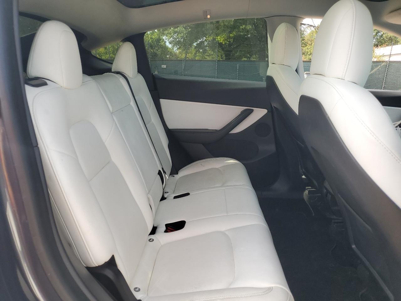 2022 Tesla Model Y VIN: 7SAYGDEE2NF312438 Lot: 84917785