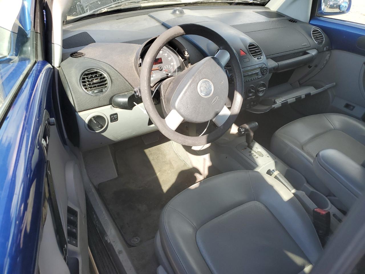 2007 Volkswagen New Beetle Convertible Option Package 1 VIN: 3VWRG31Y17M401814 Lot: 84459595
