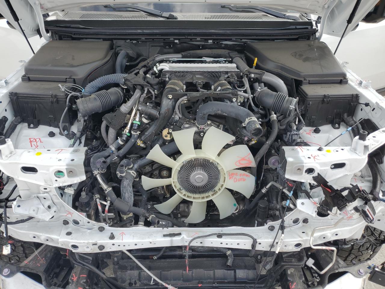 2024 Lexus Gx 550 Premium/Premium+ VIN: JTJTBCDX0R5030239 Lot: 86320105