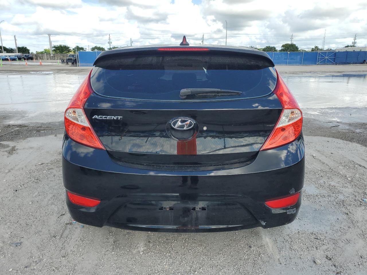 2013 Hyundai Accent Gls VIN: KMHCU5AE2DU061322 Lot: 85707195