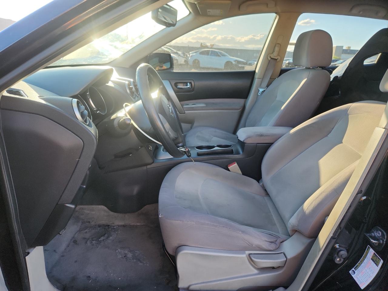 2010 Nissan Rogue S VIN: JN8AS5MV8AW135652 Lot: 82006045