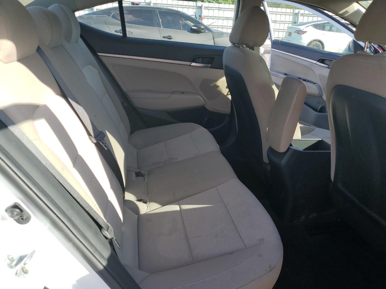 2019 Hyundai Elantra Se VIN: 5NPD74LF9KH487838 Lot: 82530195