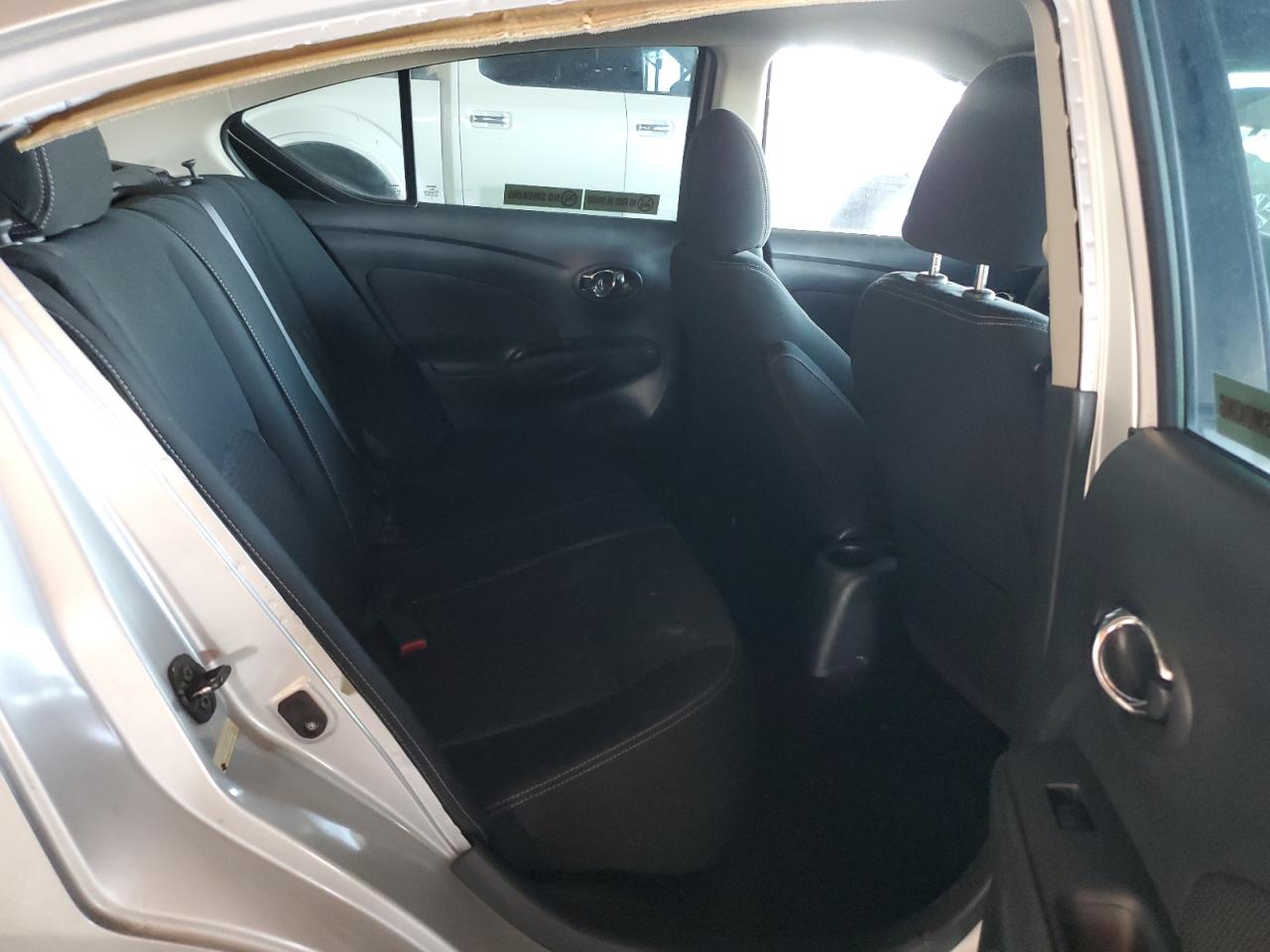 2016 Nissan Versa S VIN: 3N1CN7AP5GL805835 Lot: 86241815