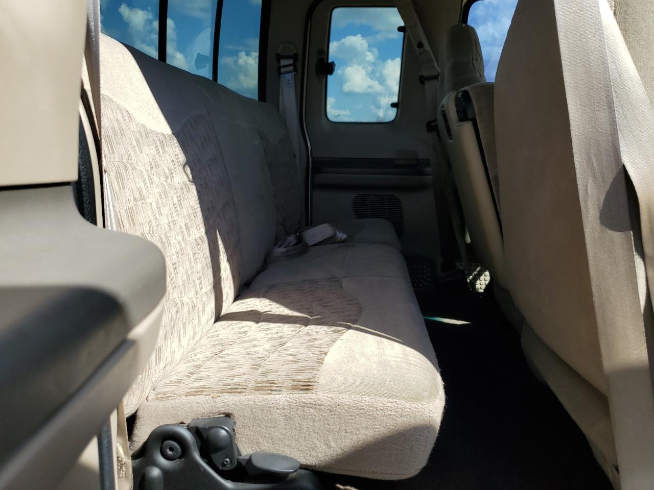 2000 Ford F250 Super Duty VIN: 1FTNX21L4YEE21949 Lot: 82649145