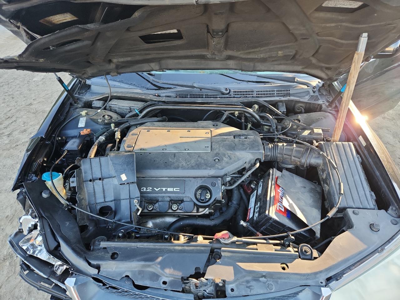 2002 Acura 3.2Tl VIN: 19UUA56742A057073 Lot: 90654275