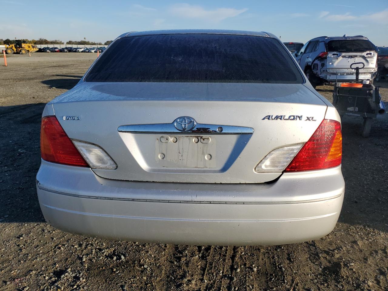 2000 Toyota Avalon Xl VIN: 4T1BF28B4YU044477 Lot: 82510575